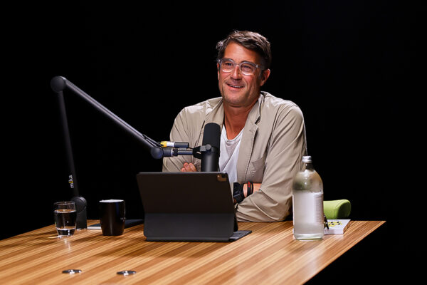 Mel Robbins_Ep630____Carausel_910x607-9