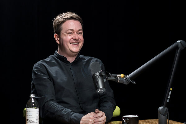 Johann Hari_Ep661____Carausel_910x607-5