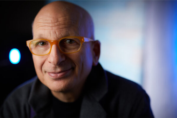 Seth Godin_Ep728____Carausel_910x607-1