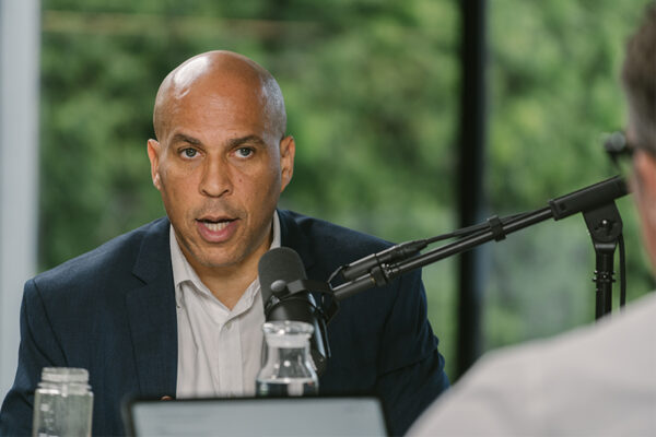 Cory Booker_Ep746____Carausel_910x607-8