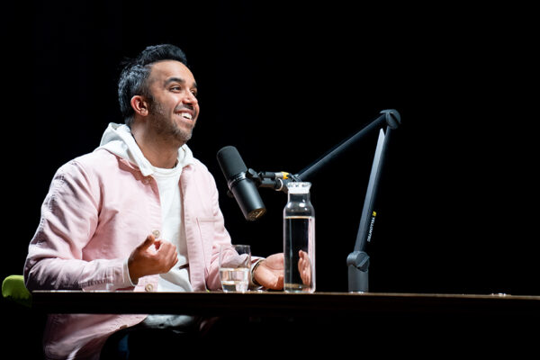 Neil Pasricha_Ep755____Carausel_910x607-6