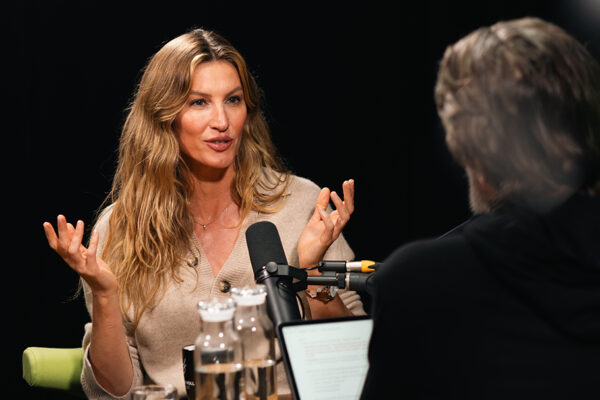 Gisele Bundchen_Ep822____Carousel_910x607-7