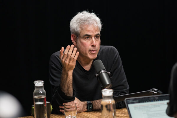 Jonathan Haidt_Ep827____Carousel_910x607-9